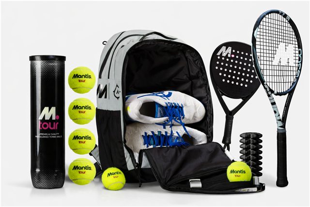 Ett urval av racketar, bollar och tillbehör från MANTIS Sport